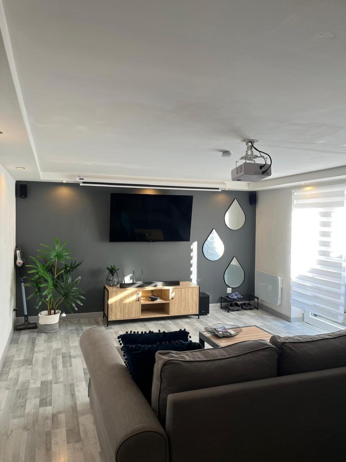 Tres Bel Appartement Type Loft De 40 M2 Dans Maison Avec Parking Privatif Lingolsheim Exterior foto